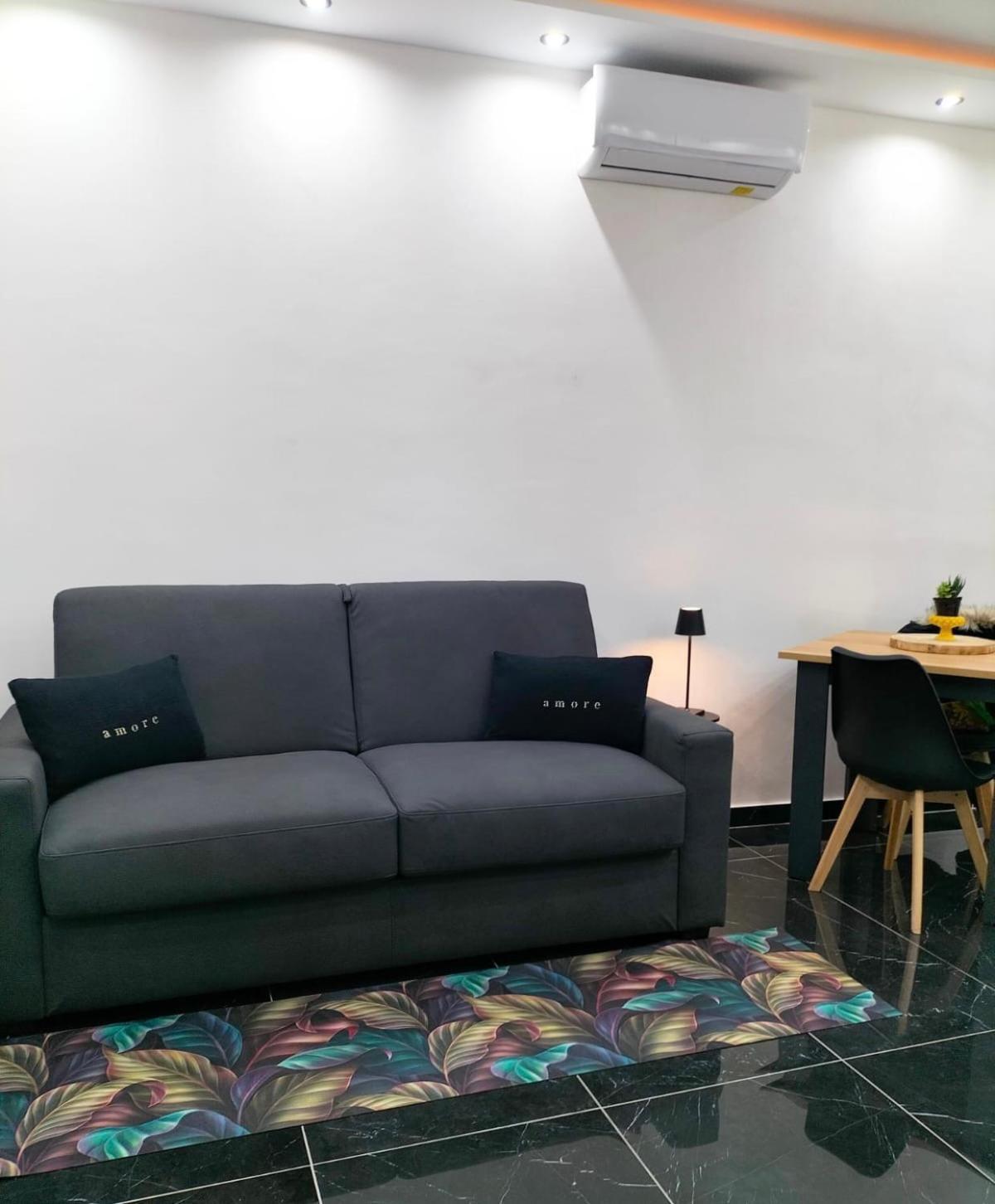 Holiday Home Joy ปาแลร์โม ภายนอก รูปภาพ