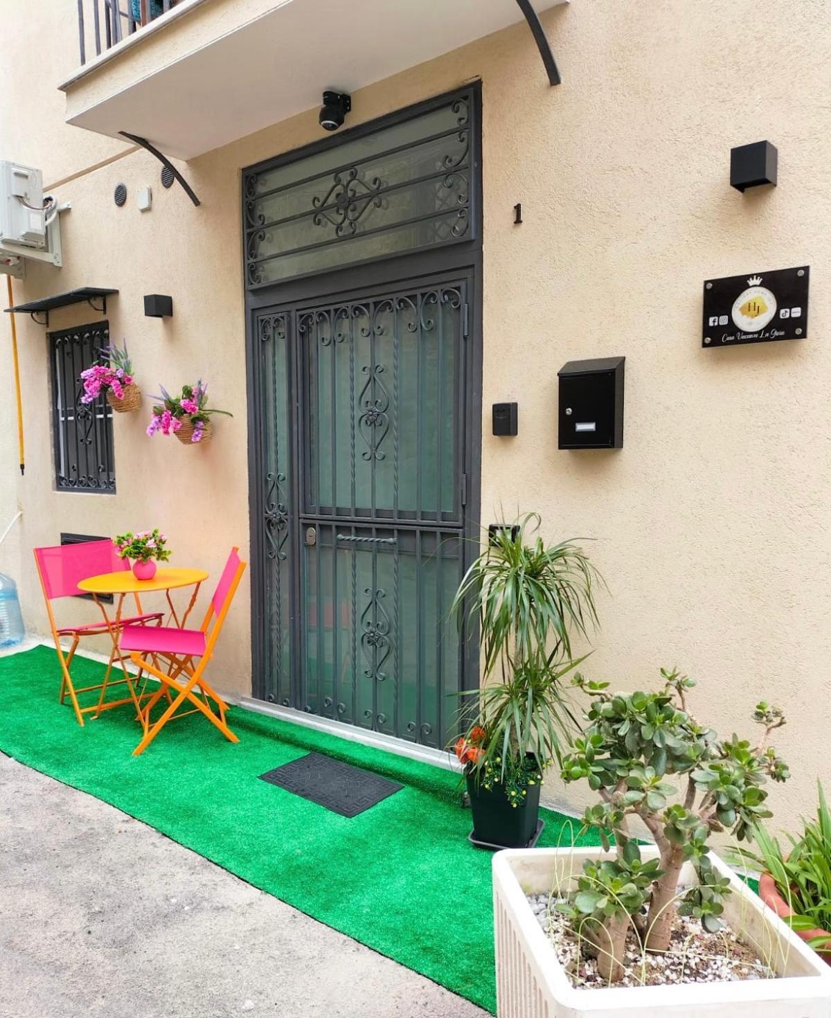 Holiday Home Joy ปาแลร์โม ภายนอก รูปภาพ